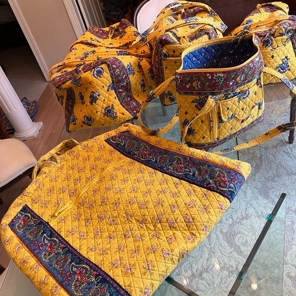 Vera Bradley Handbags - Vera Bradley Quilted bag set